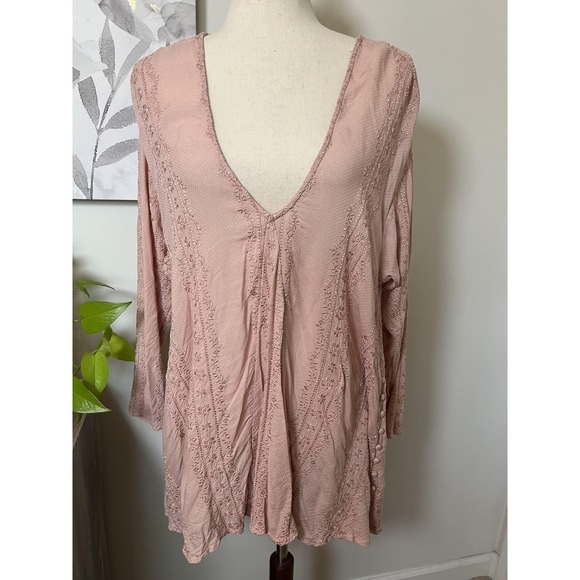 Free People Tops - Free People Top Womens XS Pink Embroidered Tunic Deep V Boho Cottage Fairy